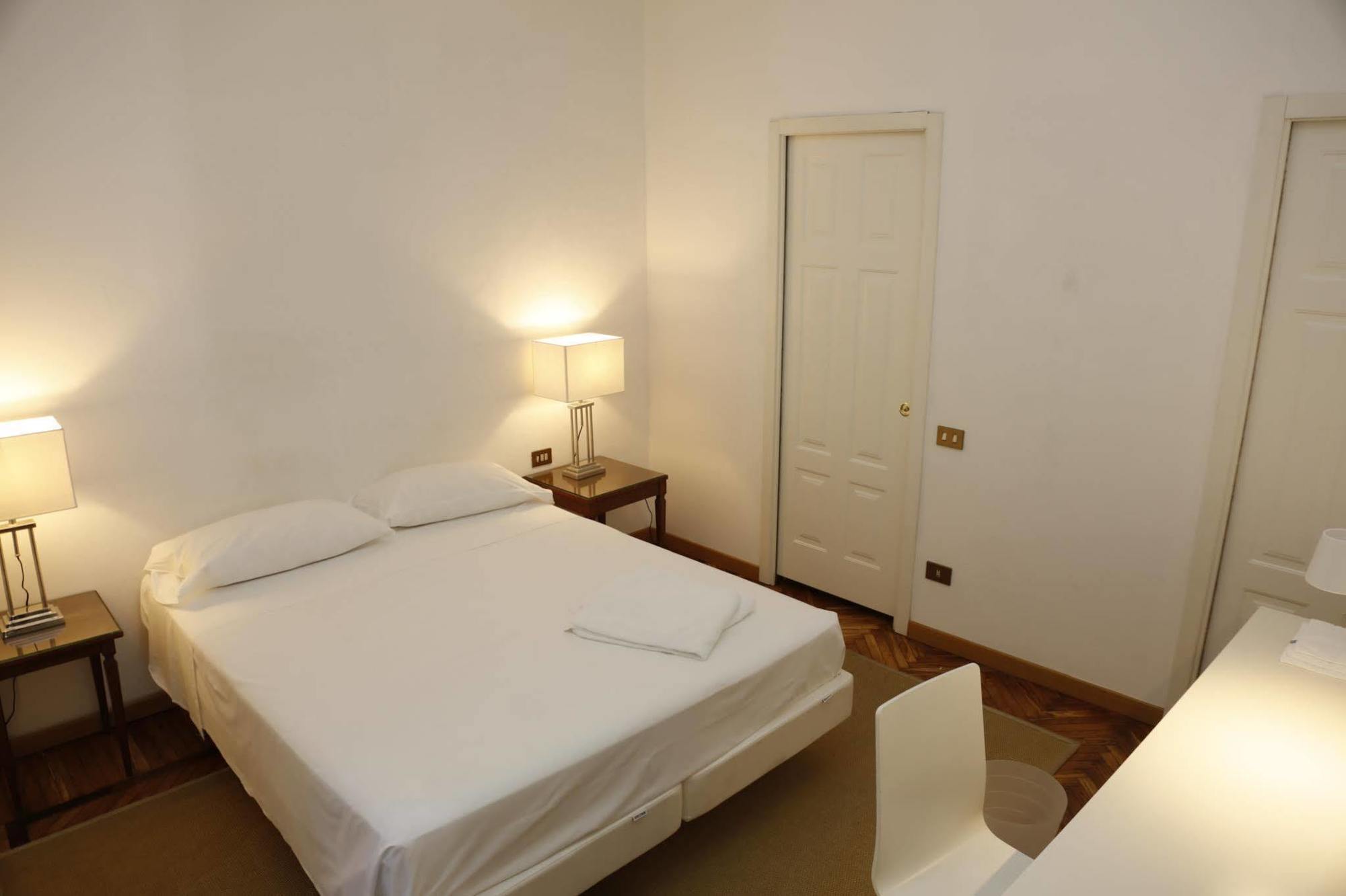 Casa Milano- Apartments And Rooms Екстериор снимка